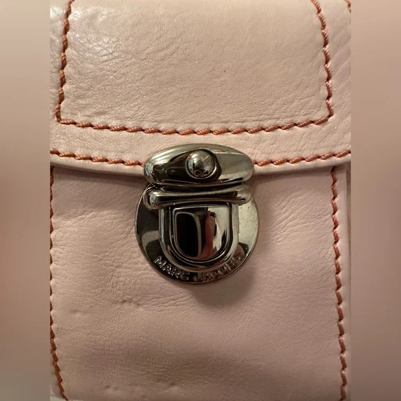 Marc Jacobs Leather Shoulder Bag in Blush Pink - Picture 11 of 15